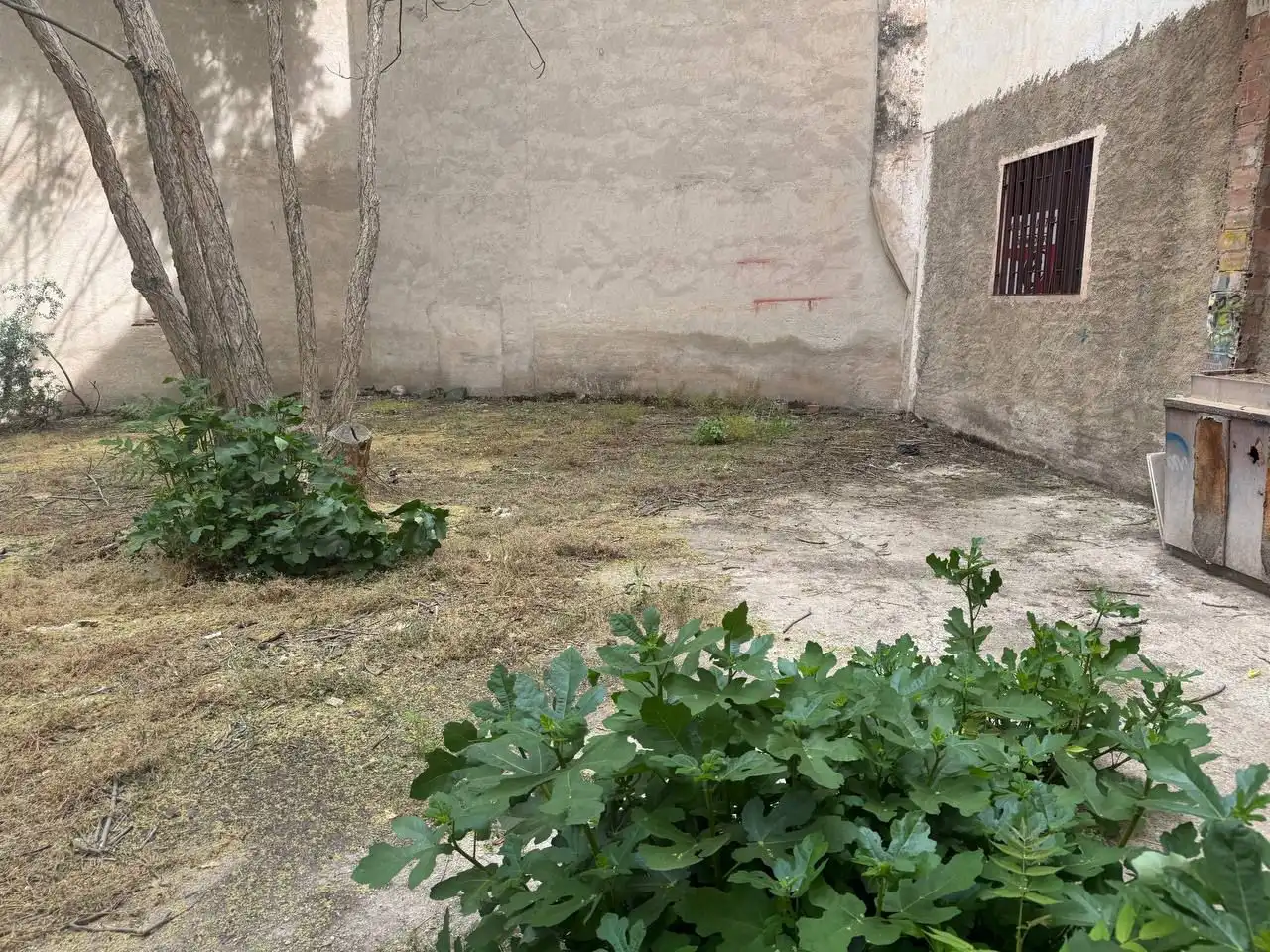Commercial properties for sale in Huelma