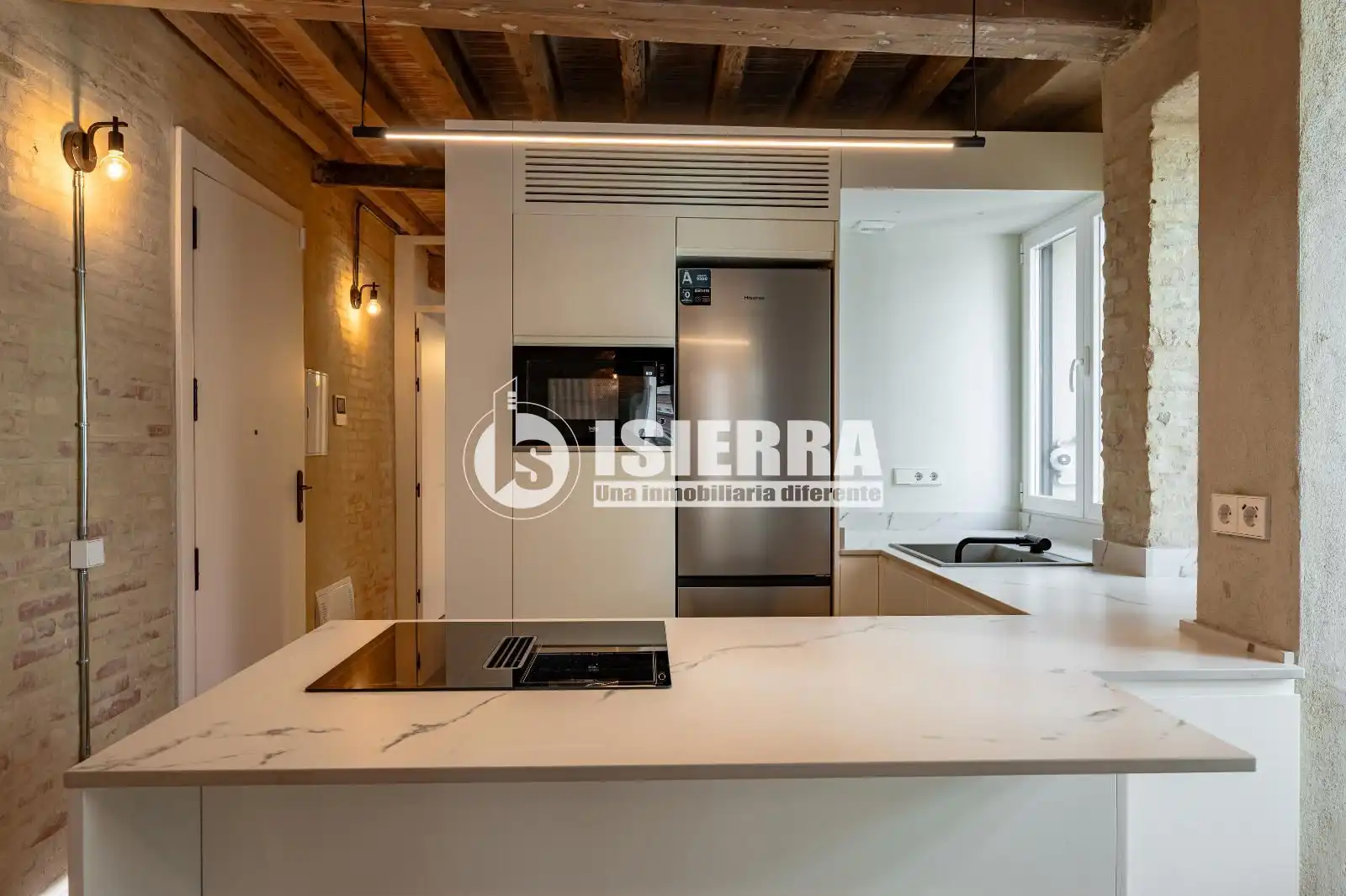 Apartment with lift for sale in Gran Via 27