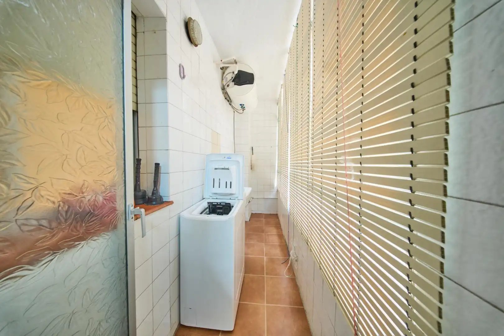 Küche von Wohnung zum Verkauf in Órgiva mit Abstellraum und Balkon
