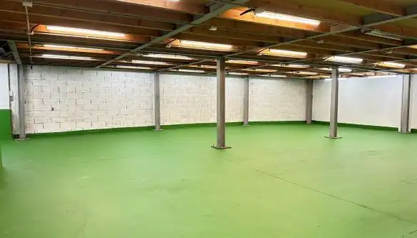 Fabrikhallen zur Miete in Santander