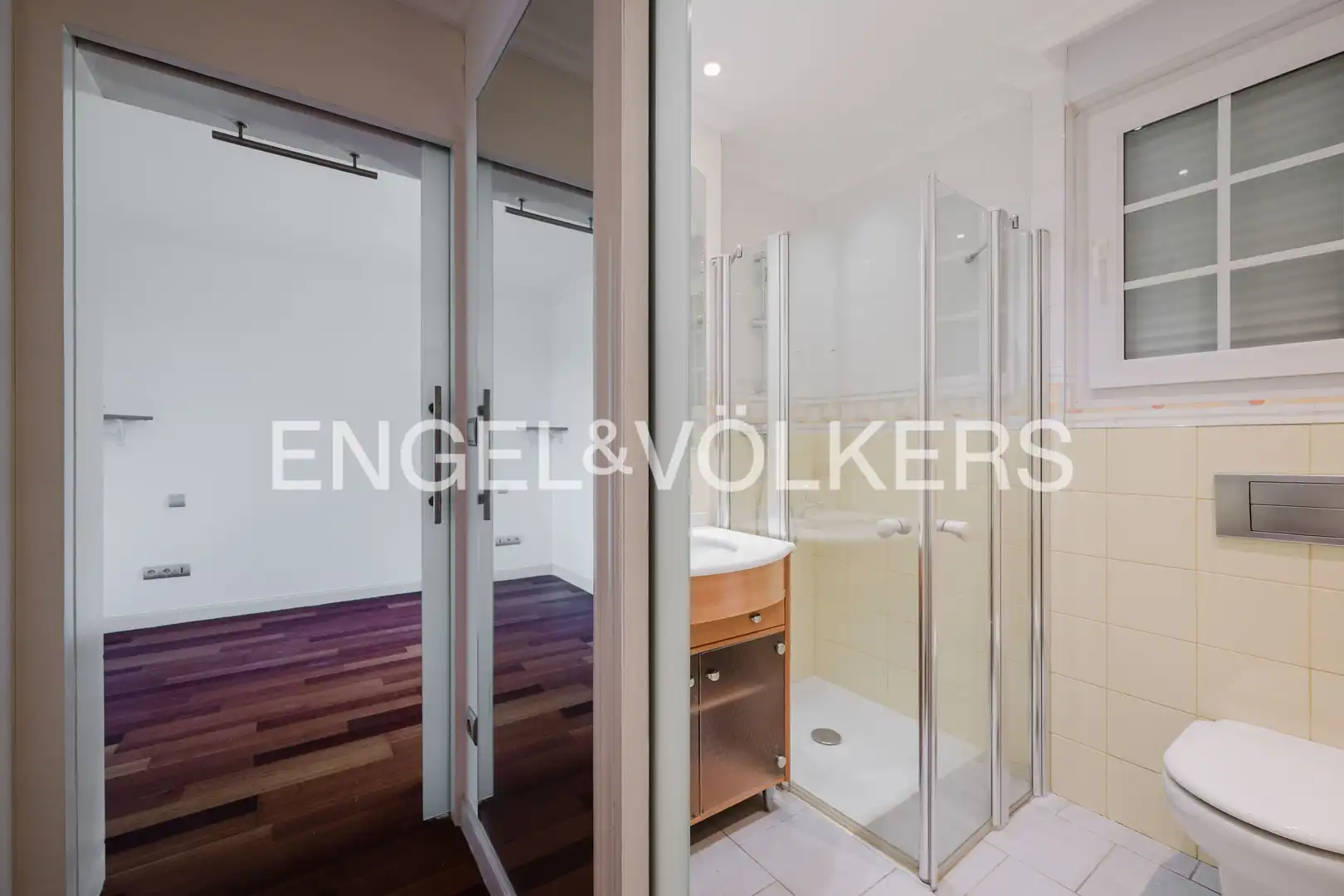 Baño de Finca rústica en venta en Hendaye con Aire acondicionado, Calefacción y Jardín privado