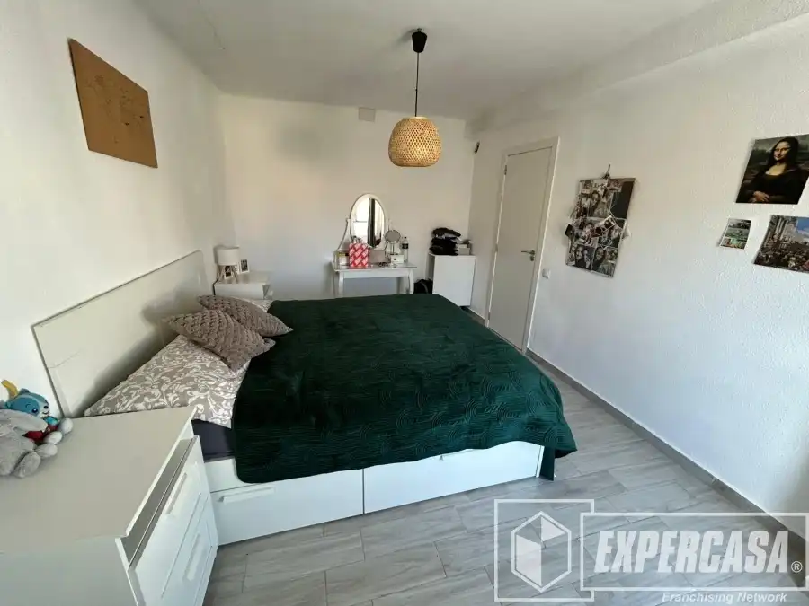 Habitación de Piso en venta en Alzira con Amueblado