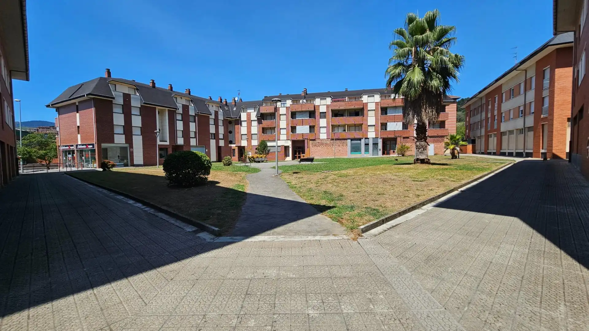 Vista exterior de Ático en venta en Galdakao con Calefacción, Terraza y Trastero