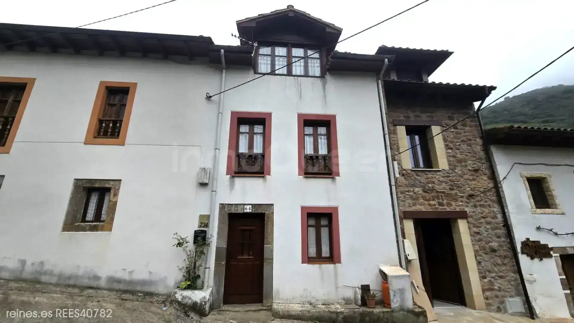 Vista exterior de Casa o chalet en venta en Peñamellera Alta con Amueblado