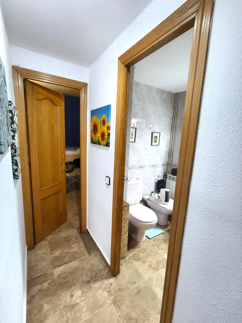 Bany de Dúplex en venda en L'Hospitalet de Llobregat amb Aire condicionat, Calefacció i Balcó