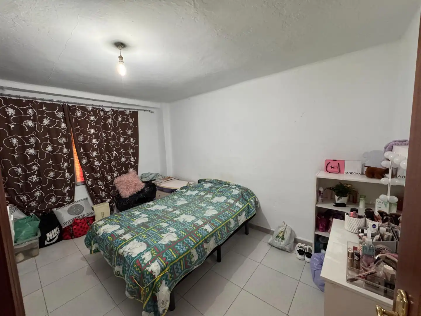 Piso en venta en San Juan de Aznalfarache con Aire acondicionado