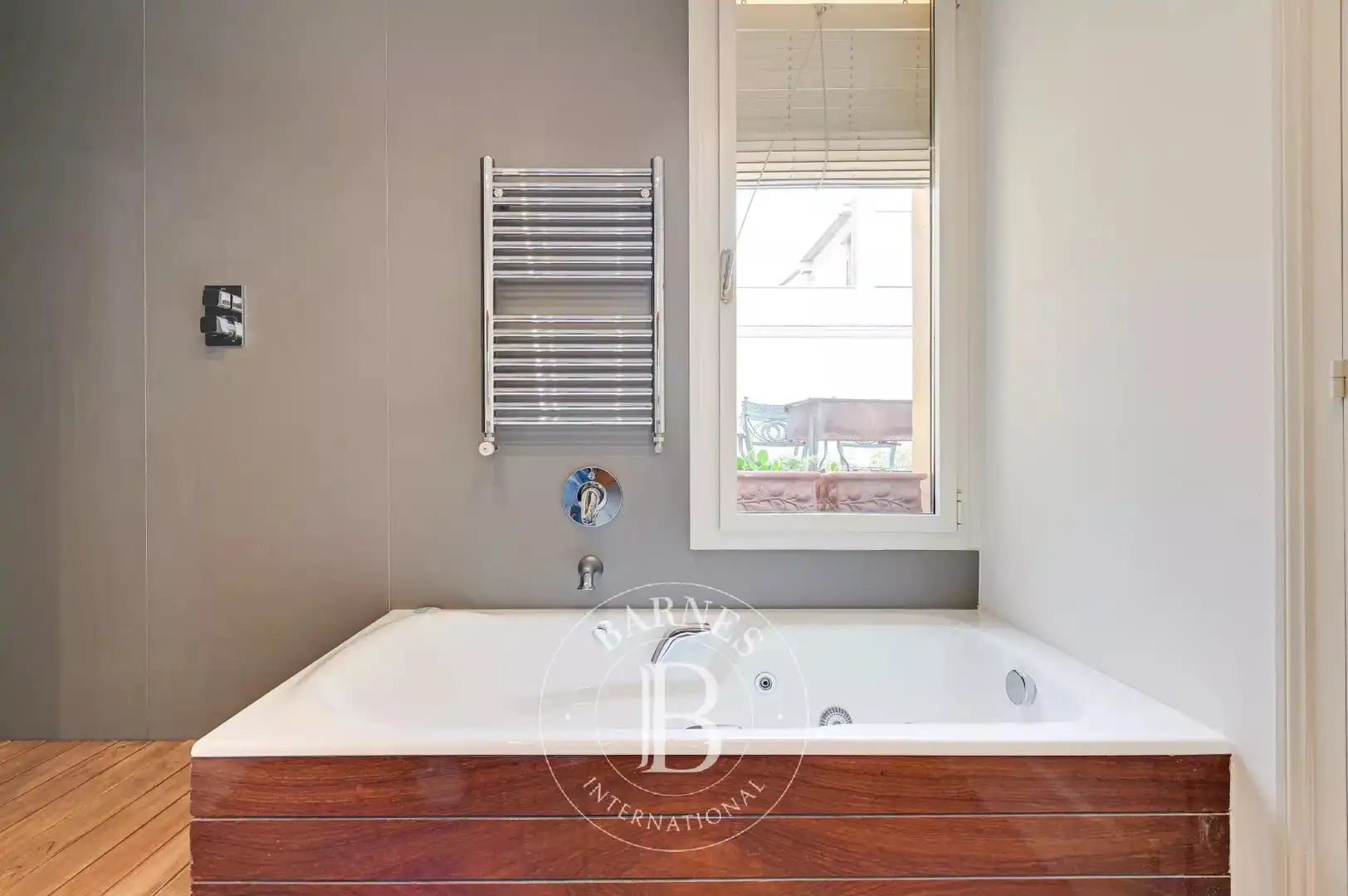 Badezimmer von Wohnung zur Miete in Barcelona mit Klimaanlage, Heizung und Terrasse