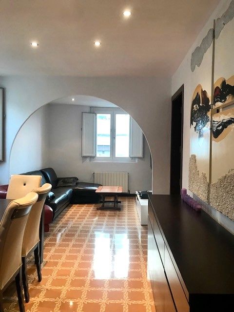 Living room of Apartment to rent in Girona Capital  with Air Conditioner, Heating and Furnished