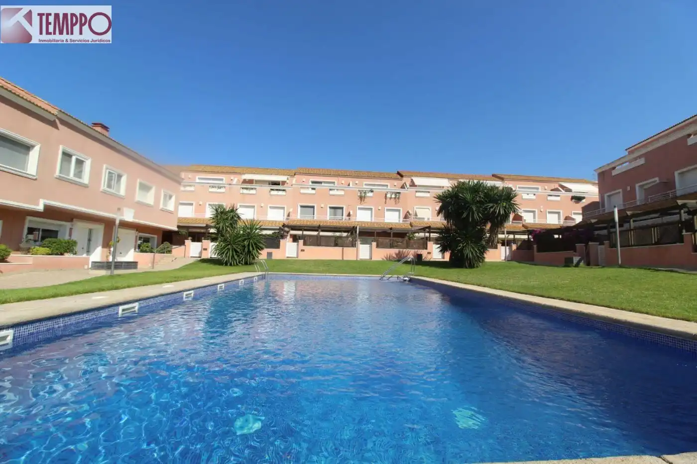 Swimming pool of Detached homes for sale in El Vendrell  with Air Conditioner, Heating and Private garden