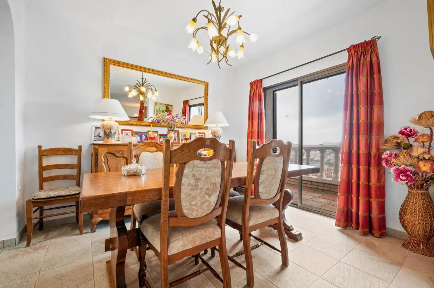 Dining room of Houses for sale in Almuñécar  with Air Conditioner, Private garden and Terrace