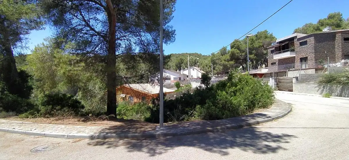 Residential land for sale in Carrer Violeta, imagen 3