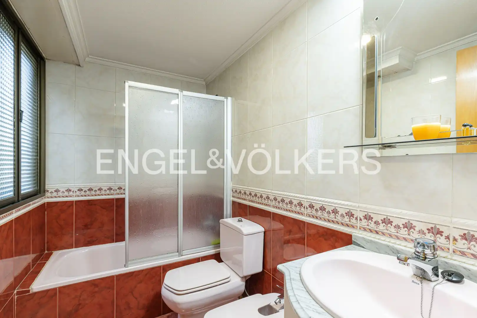 Baño de Casa o chalet en venta en Pozuelo de Alarcón con Calefacción, Jardín privado y Terraza