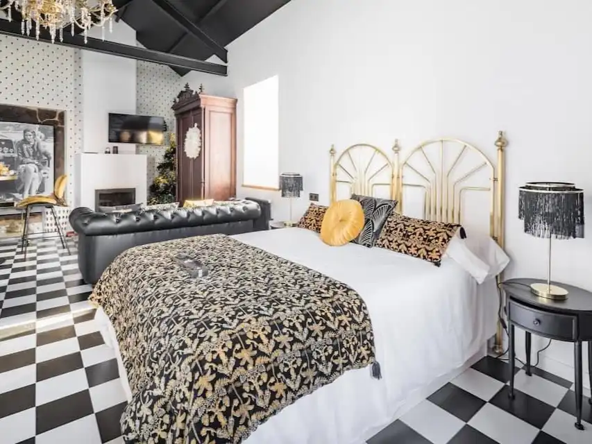 Bedroom of Detached homes for sale in Corcubión, A Coruña