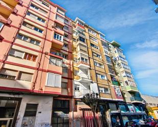 Vista exterior de Pis en venda en Santander