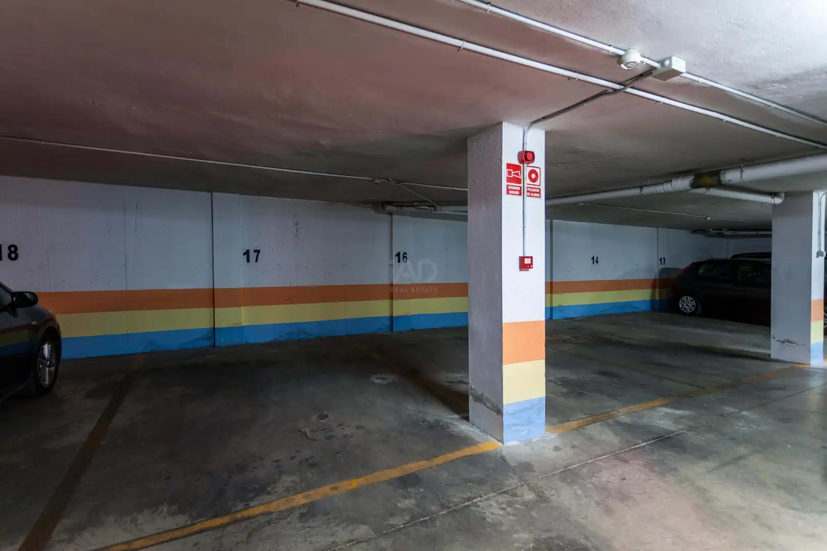 Parking de Piso en venta en Sevilla con Aire acondicionado