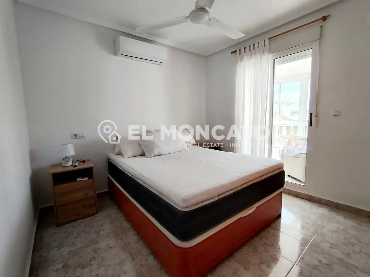 Habitación de Apartamento en venta en Guardamar del Segura con Aire acondicionado, Calefacción y Terraza
