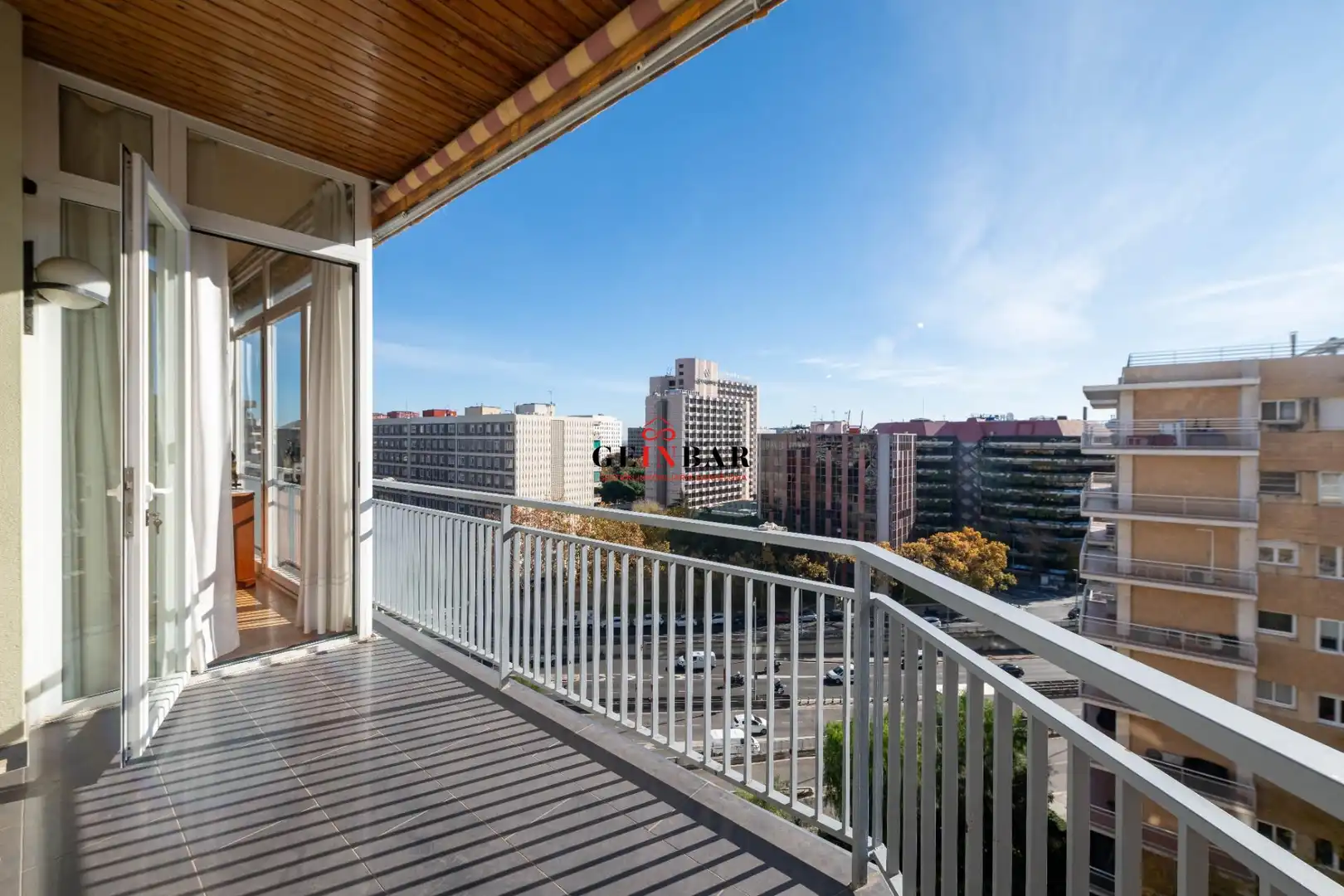 Vista exterior de Piso en venta en  Barcelona Capital con Aire acondicionado, Jardín privado y Parquet