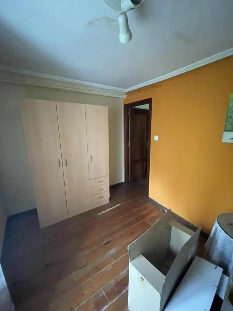 Habitación de Piso en venta en Pesquera