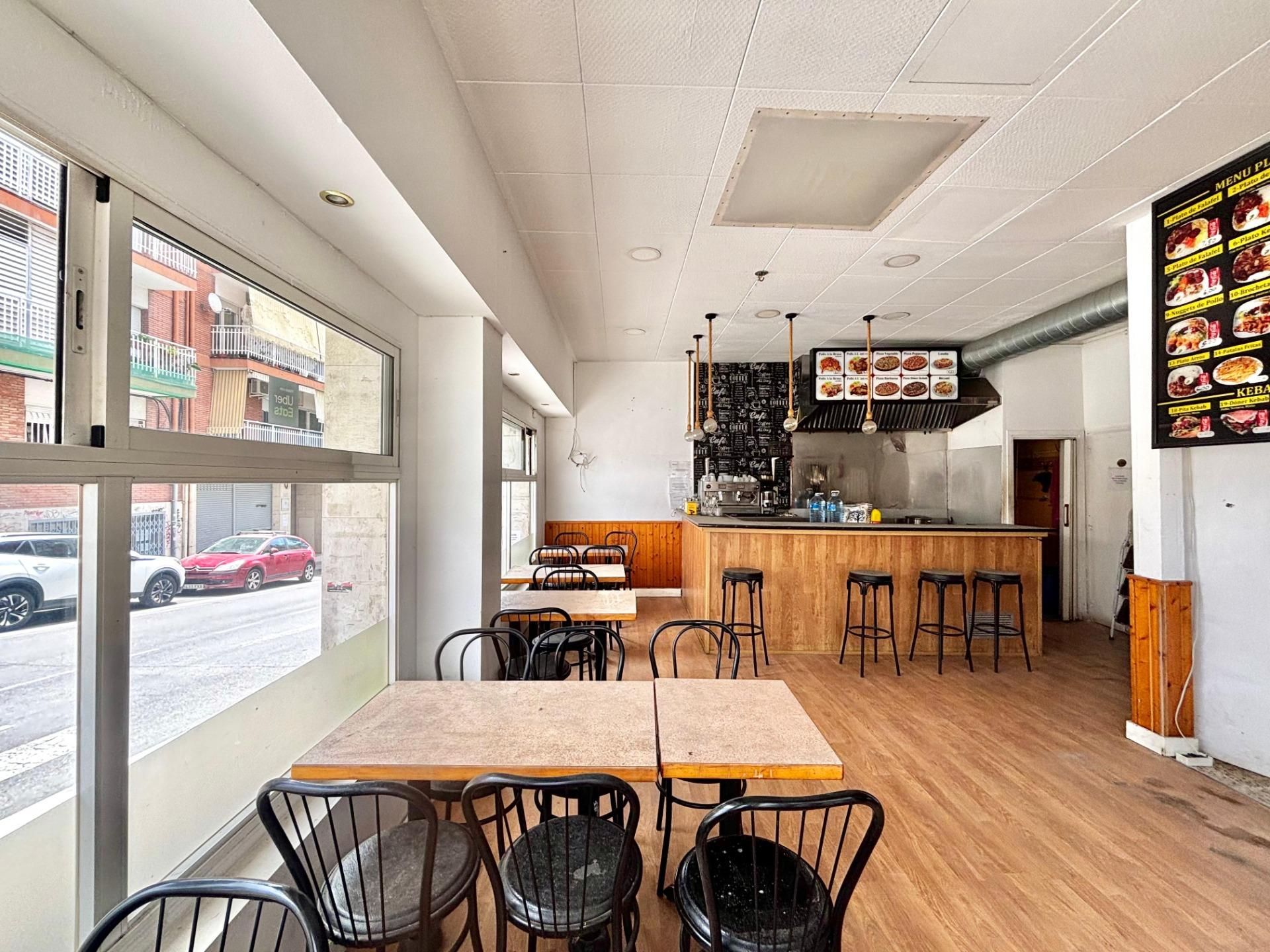 Premises to rent in Badalona