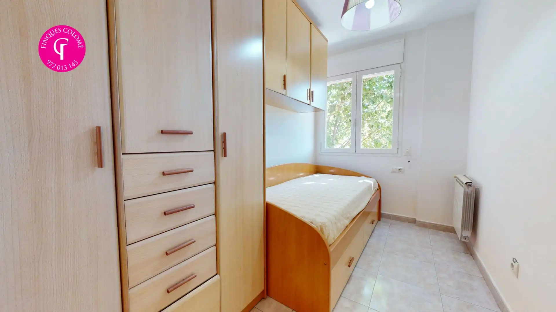 Bedroom of Flat for sale in Sarrià de Ter  with Air Conditioner, Heating and Balcony
