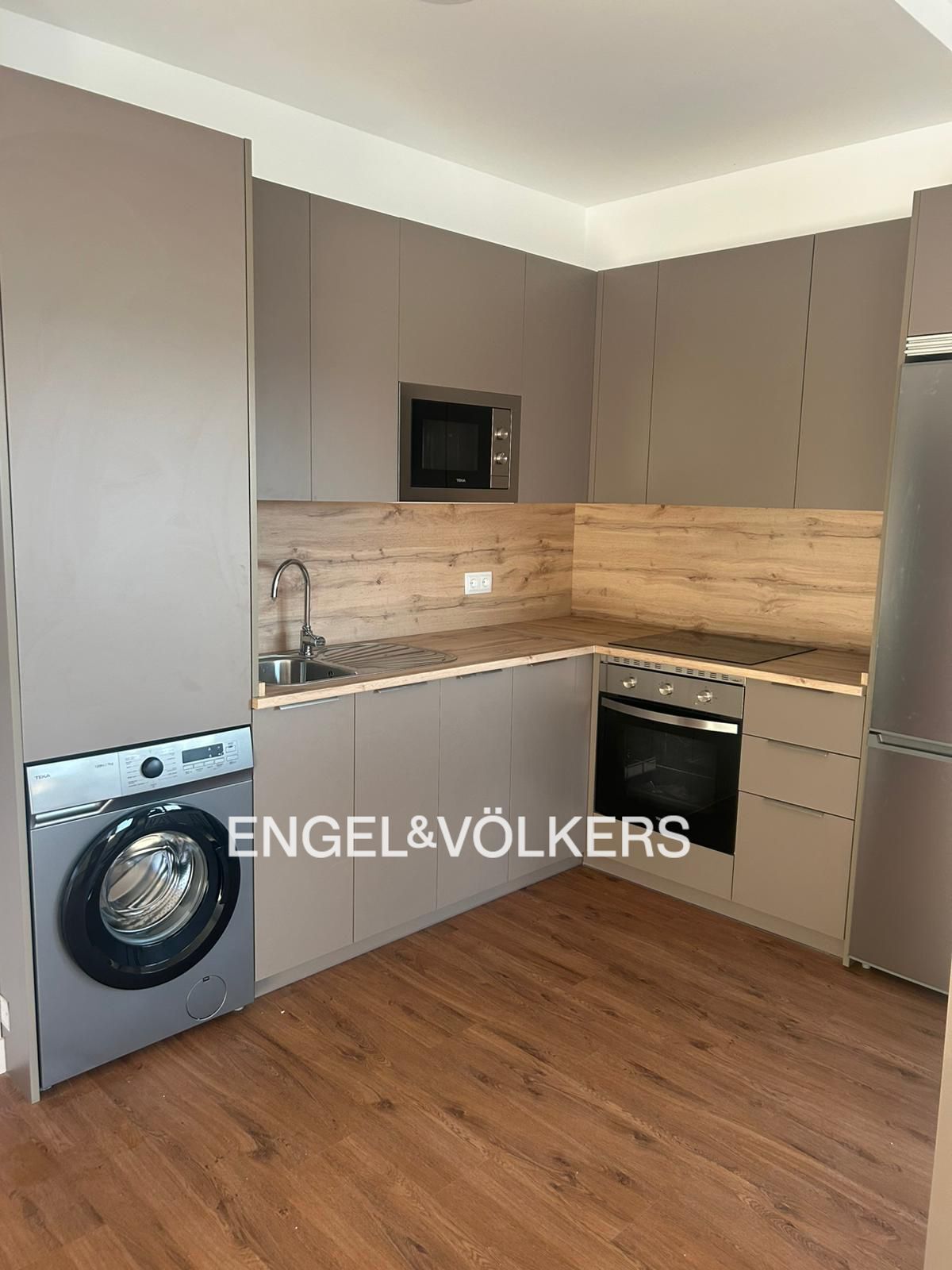 Apartament de lloguer a Avenida del Juncal, Polígono Industrial Sur