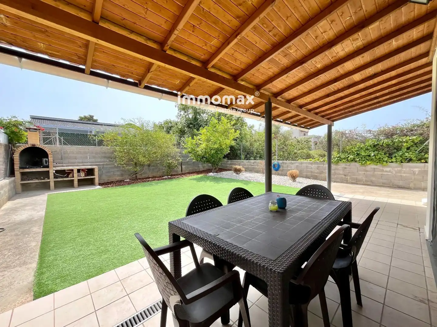 Terrassa de Casa o xalet en venda en Vilanova i la Geltrú amb Aire condicionat, Calefacció i Jardí privat