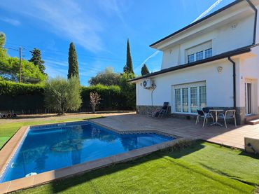 Villa avec piscine à vendre à Avinguda de Cardedeu