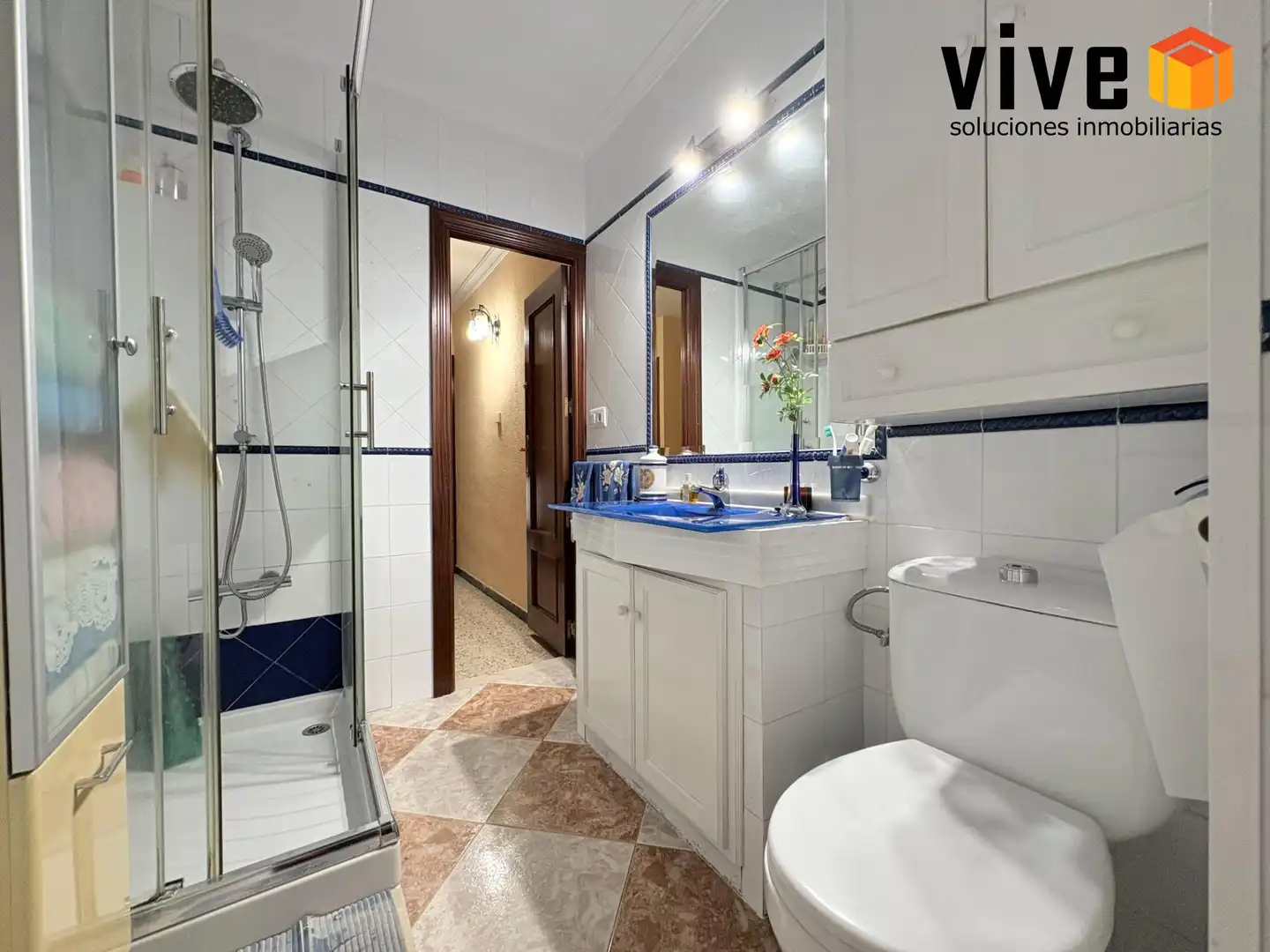 Bathroom of Detached homes for sale in La Puebla del Río  with Storage room and Balcony