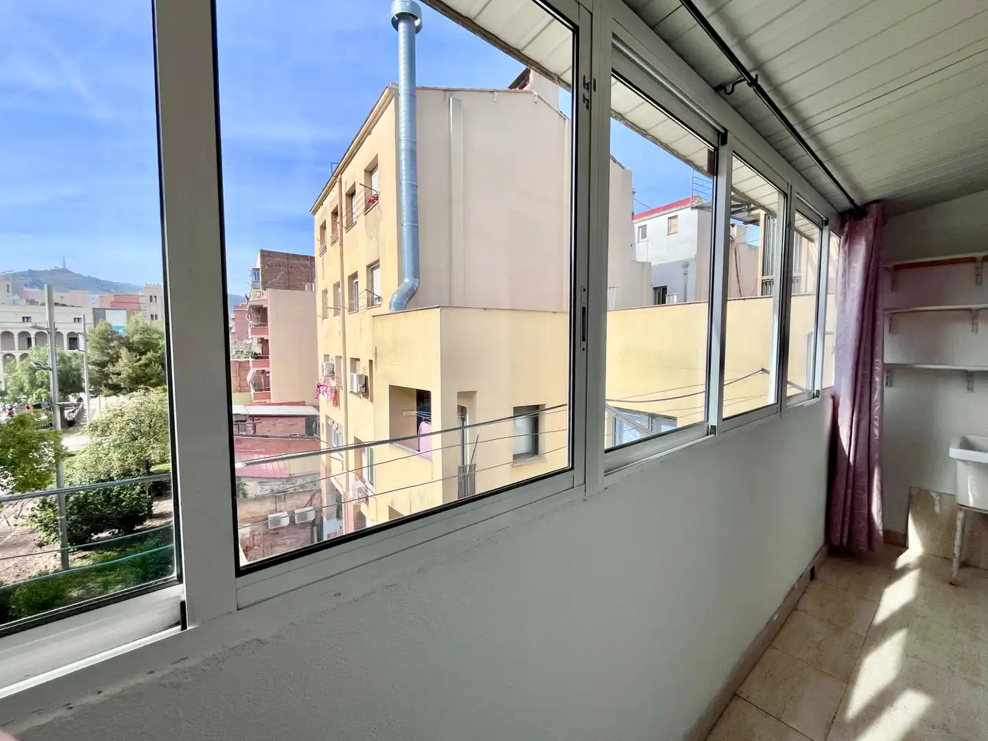 Balcony of Flat for sale in L'Hospitalet de Llobregat  with Air Conditioner, Heating and Oven