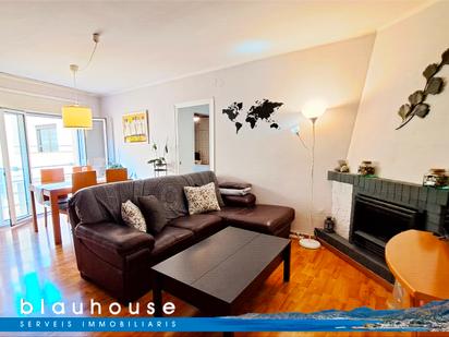 Living room of Apartment for sale in Llançà  with Air Conditioner, Heating and Parquet flooring