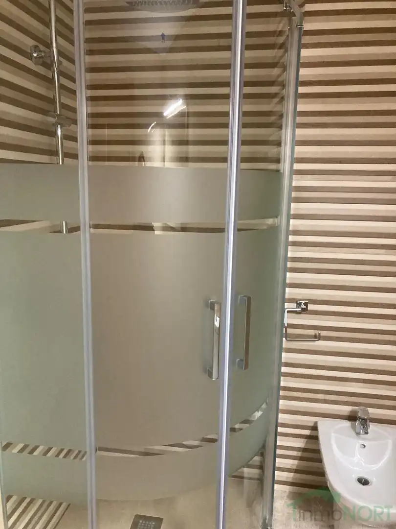 Bany de Pis en venda en La Manga del Mar Menor amb Aire condicionat, Calefacció i Terrassa
