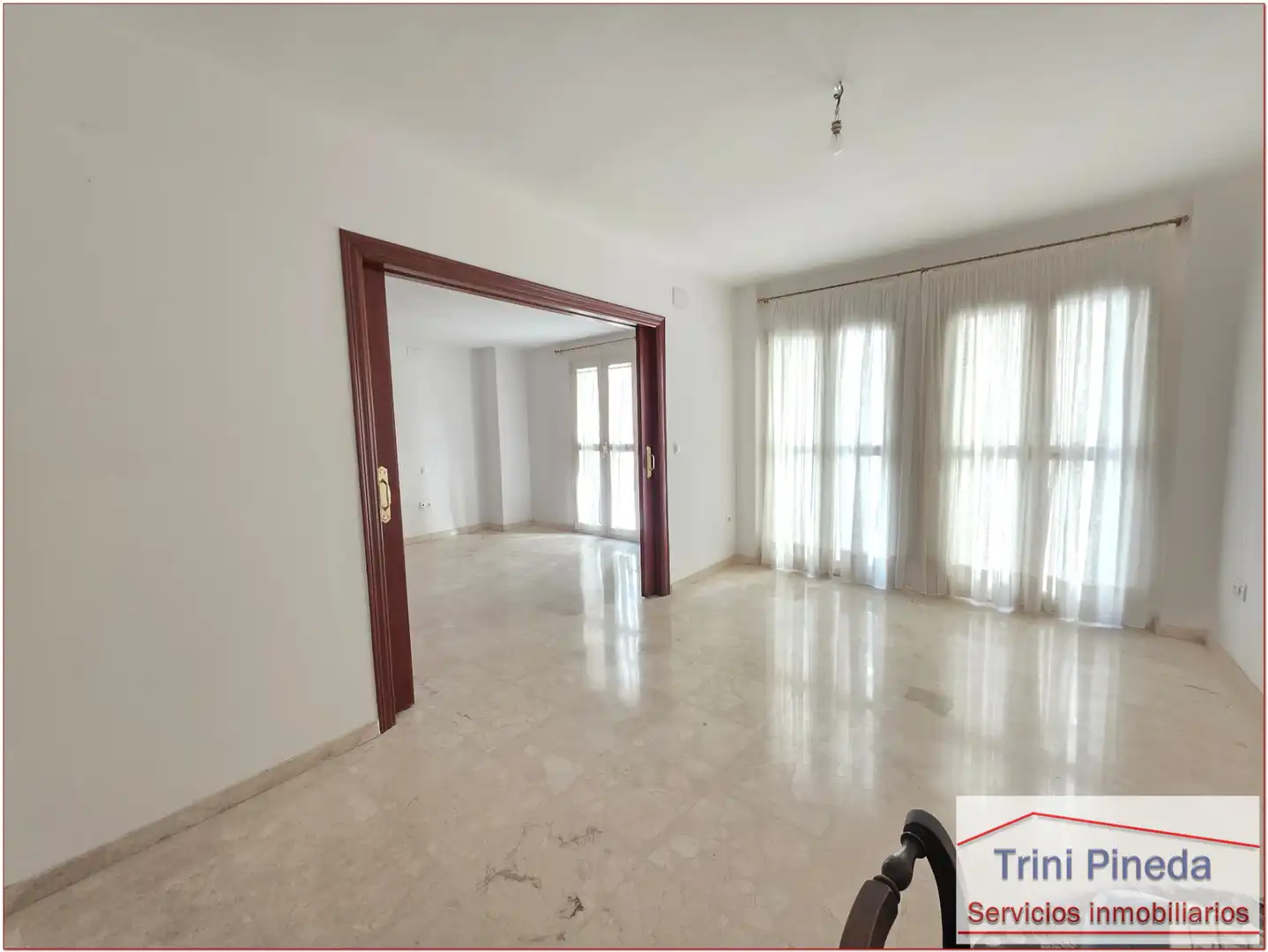 Wohnzimmer von Wohnung zum Verkauf in Sevilla mit Ofen und Waschmaschine