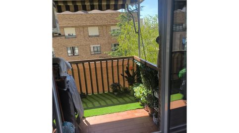 Foto 2 de Piso en venta en Calle Padre Claret, Residencia, Logroño