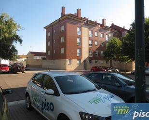 Exterior view of Flat for sale in Valladolid Capital  with Heating, Parquet flooring and Furnished