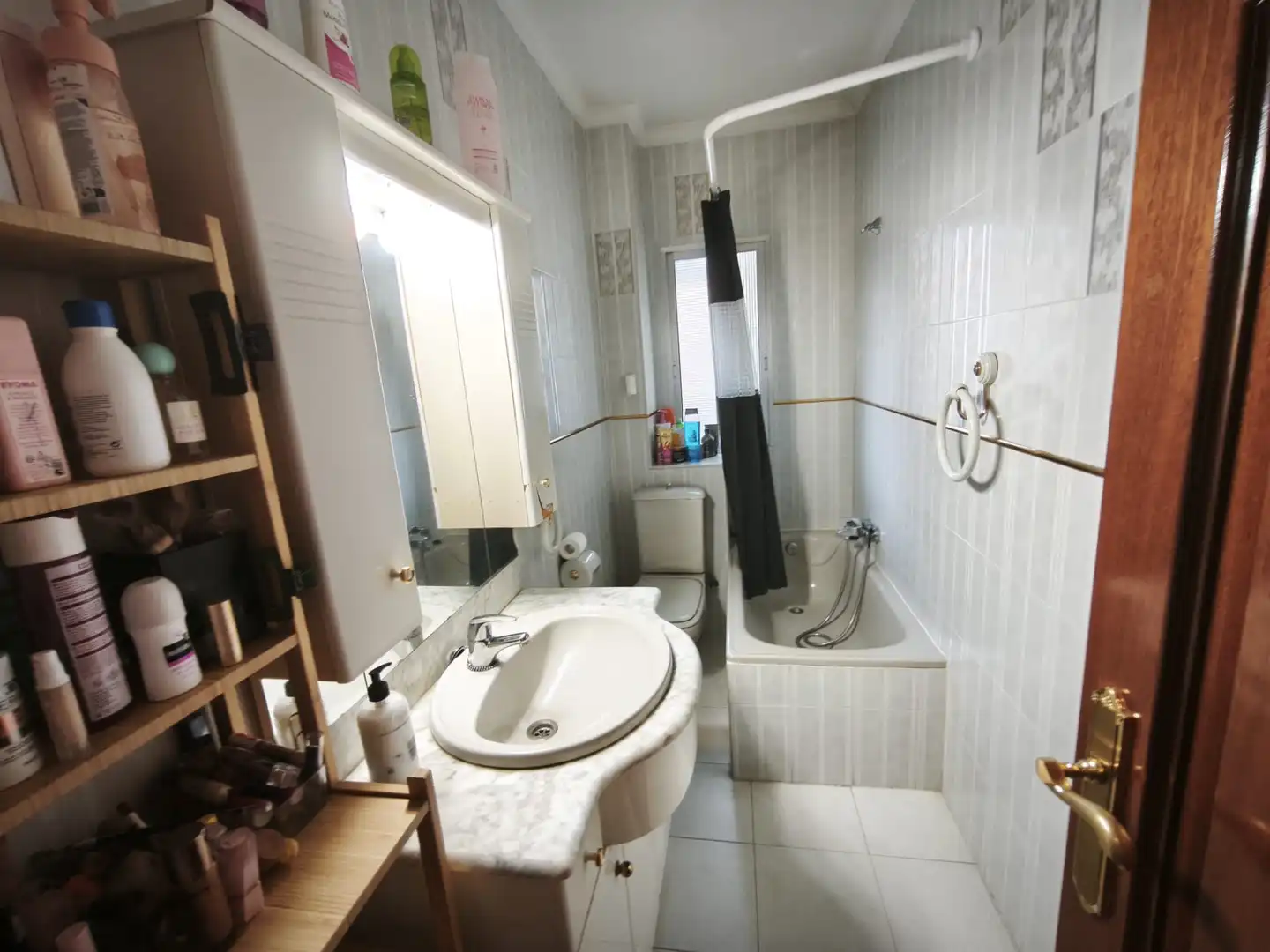 Bathroom of Flat for sale in Valladolid  with Heating and Balcony