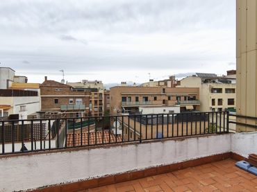 Casa a schiera con balcone in vendita a Rambla de Montserrat