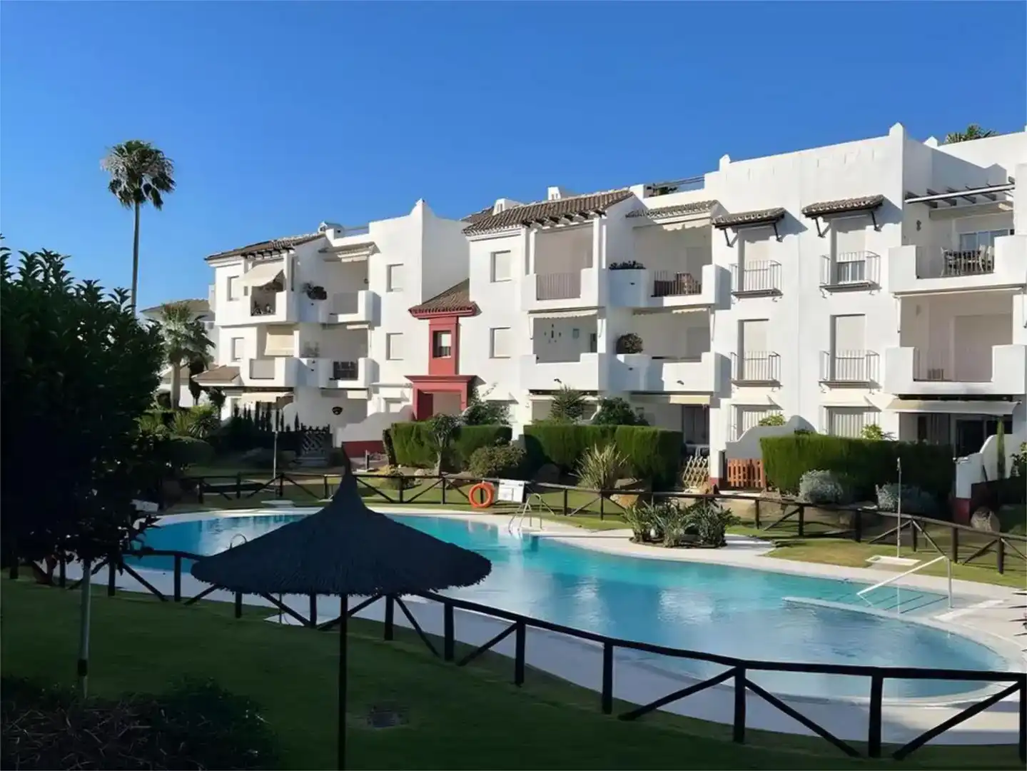 Vista exterior de Pis de lloguer en Rota amb Aire condicionat, Jardí privat i Parquet