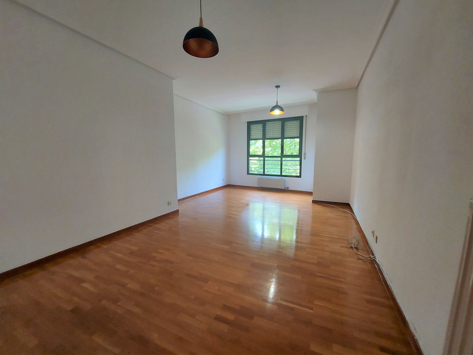 Living room of Flat to rent in  Logroño  with Heating, Parquet flooring and Swimming Pool