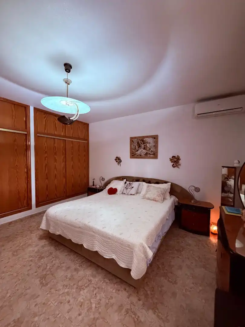 Dormitori de Casa o xalet en venda en Crevillent