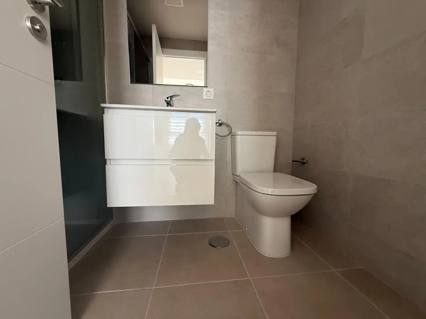 Badezimmer von Wohnung zur Miete in Sevilla mit Klimaanlage