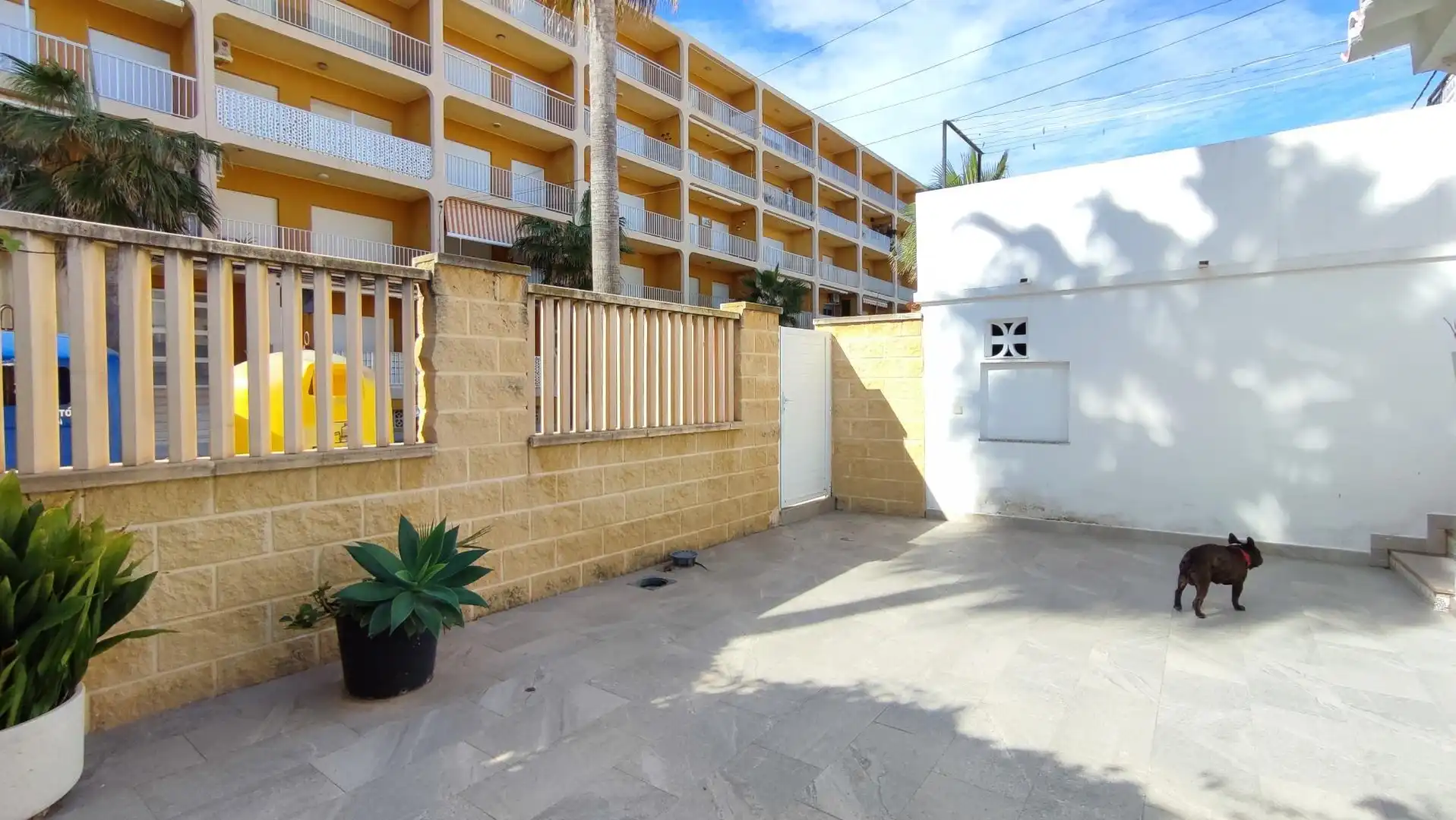 Exterior view of Houses for sale in Miramar  with Air Conditioner and Terrace