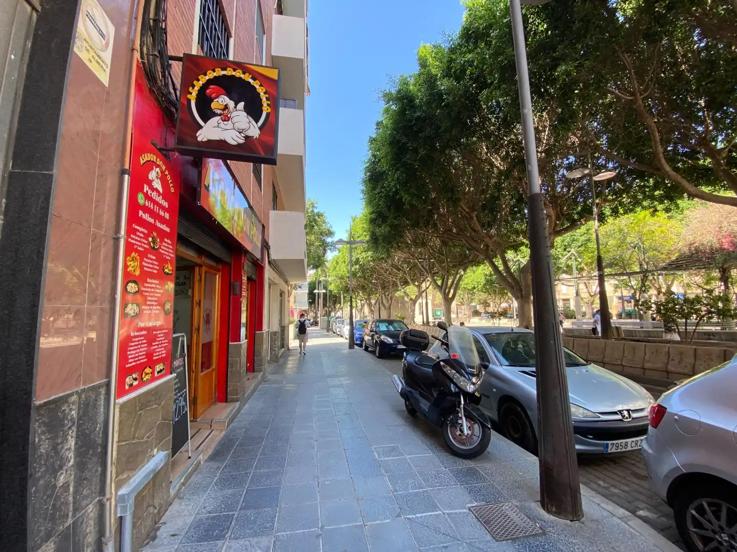 Local comercial de lloguer a Calle Mercurio 42