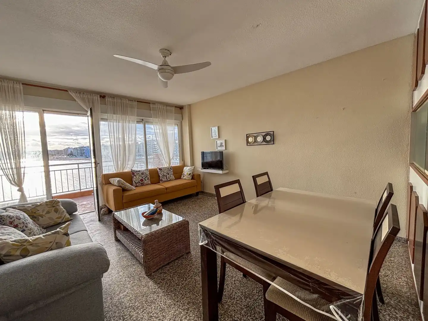 Apartamento con ascensor en alquiler en Playa de los Locos, imagen 9