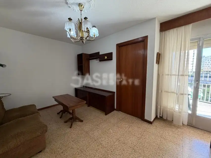 Sala d'estar de Pis en venda en  Madrid Capital amb Terrassa i Moblat