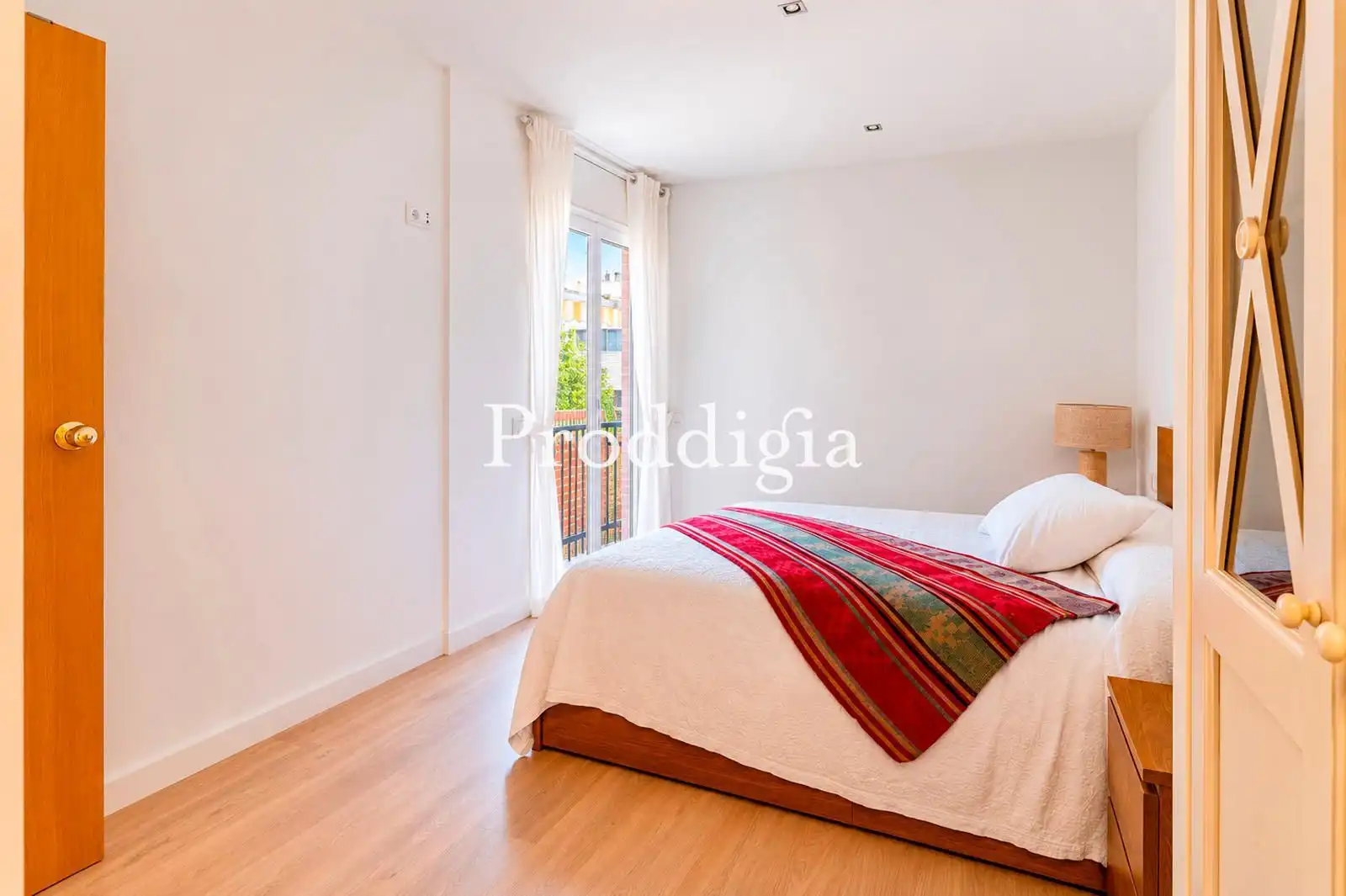Bedroom of Flat for sale in Sant Cugat del Vallès  with Air Conditioner, Heating and Terrace