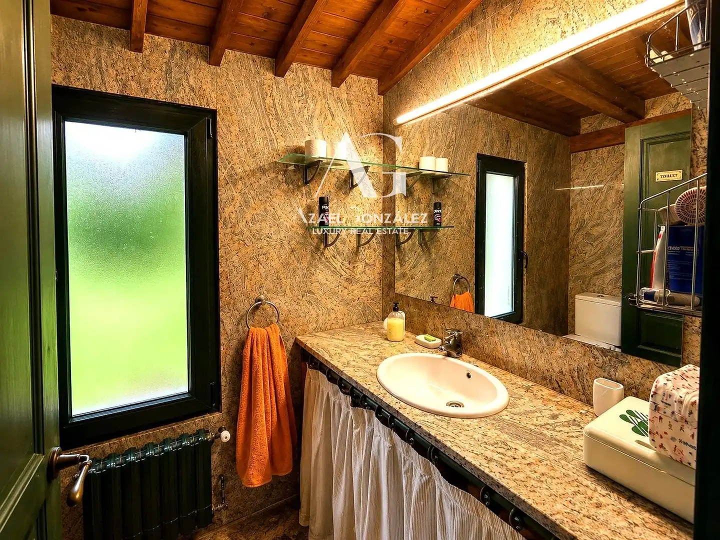 Bany de Casa o xalet en venda en Entrambasaguas amb Calefacció, Jardí privat i Traster