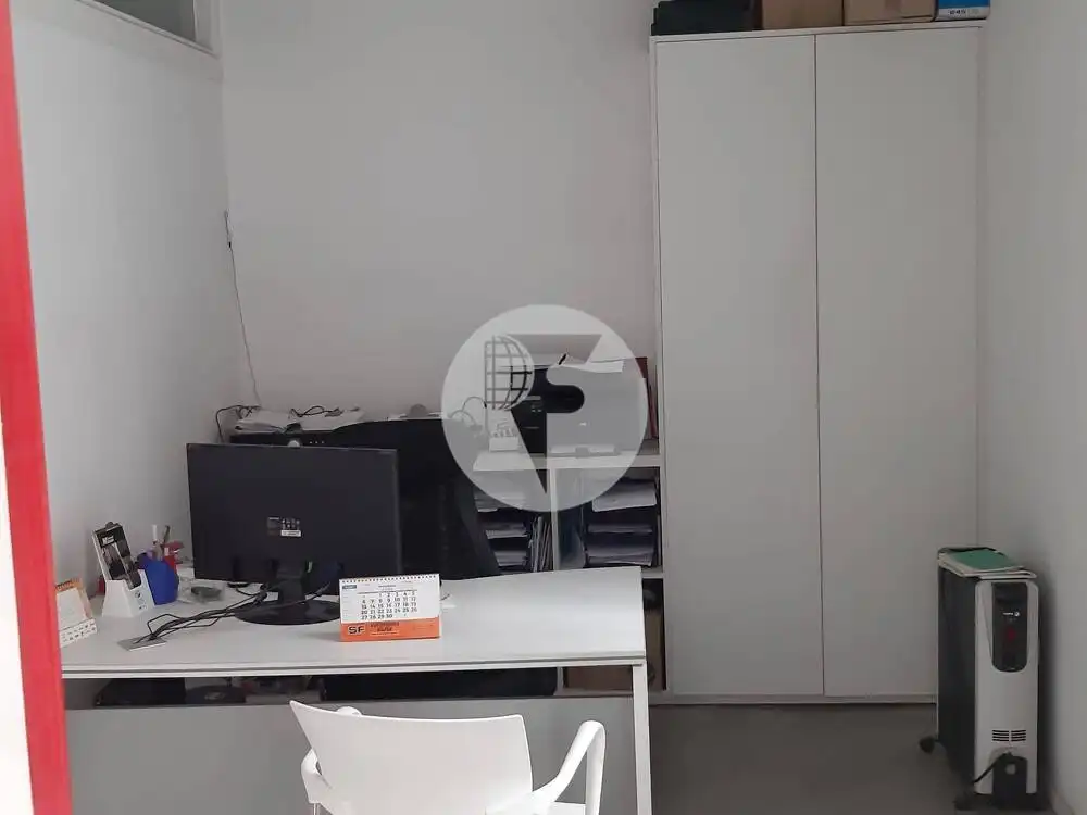 Fabrikhallen zum Verkauf in Barcelona