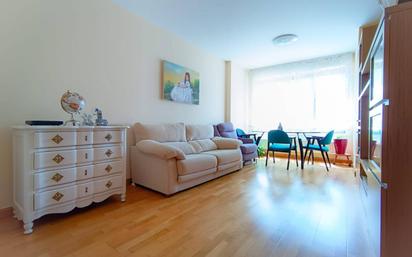 Living room of Flat for sale in Burgos Capital  with Heating, Terrace and Storage room