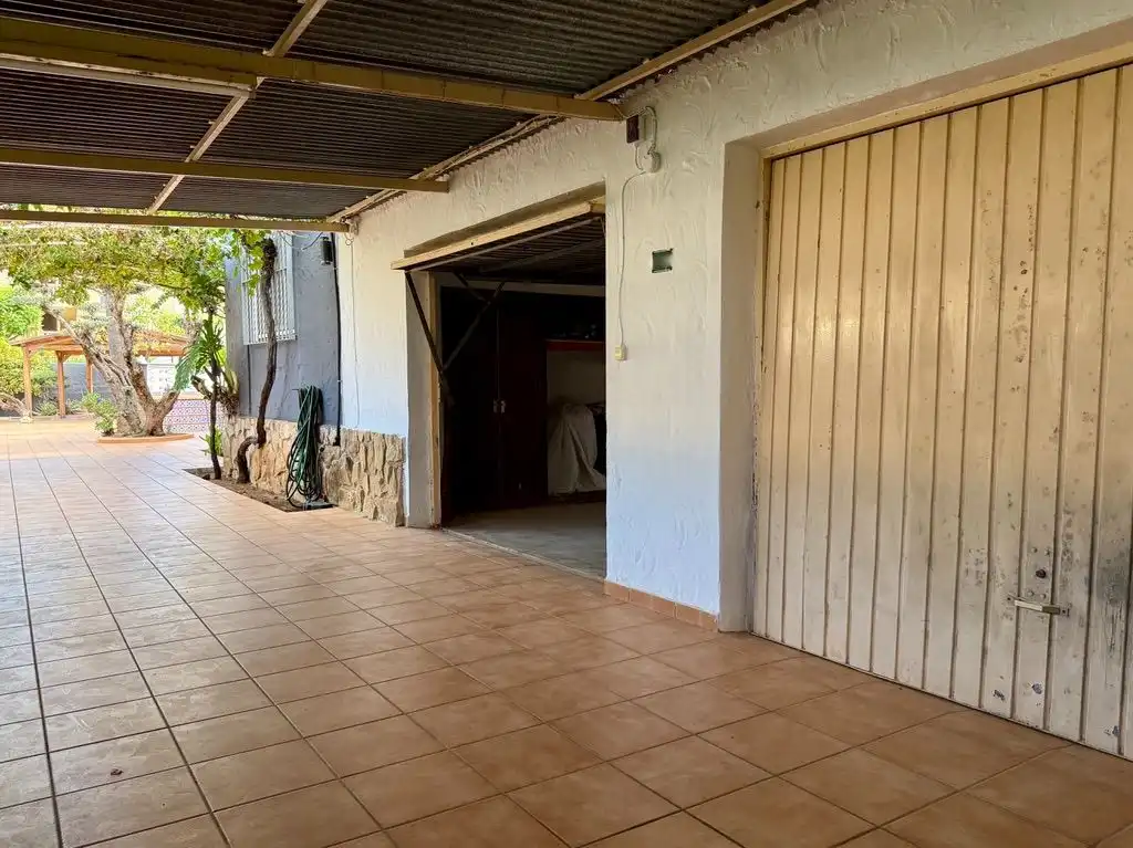 Casa amb piscina en venda a Las Marinas / Les Marines, imagen 9