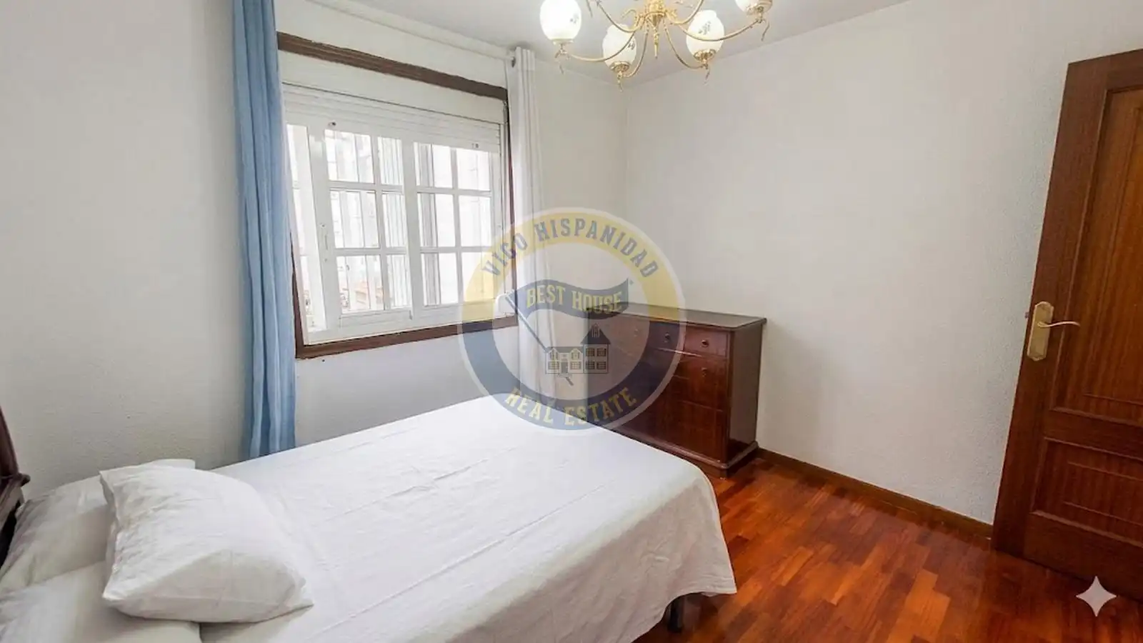 Bedroom of Flat for sale in Vigo   with Heating, Storage room and Furnished